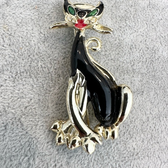 Jewelry - Vintage Elegant French Gold And Black Enamel Rhinestone Whiskers Cat Brooch Pin